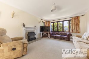 lounge- click for photo gallery